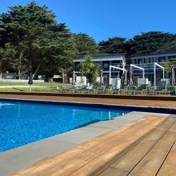 The Sea Pavilions to Melbourne Airport premium and luxurious chauffeur service