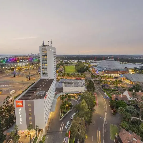 ibis Sydney Olympic Park to Sydney Airport (SYD) premium and luxurious chauffeur service