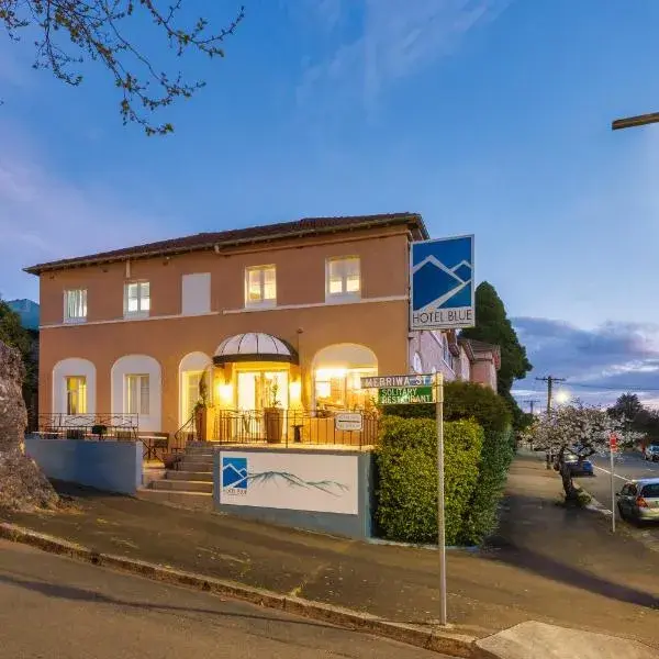 Hotel Blue & Cottages Katoomba to Sydney Airport (SYD) premium and luxurious chauffeur service