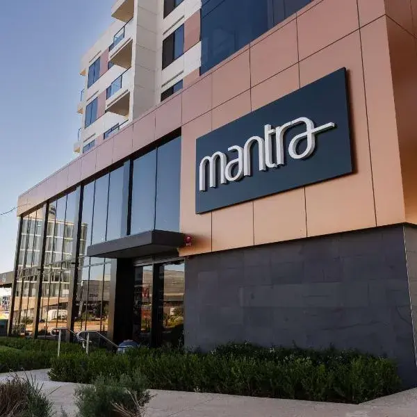 Mantra Tonsley Adelaide to Adelaide Airport (ADL) premium and luxurious chauffeur service