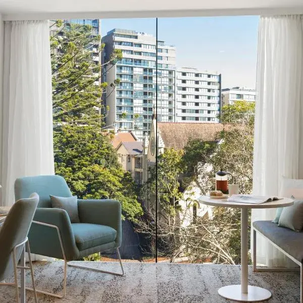 Quest North Sydney to Sydney Airport (SYD) premium and luxurious chauffeur service
