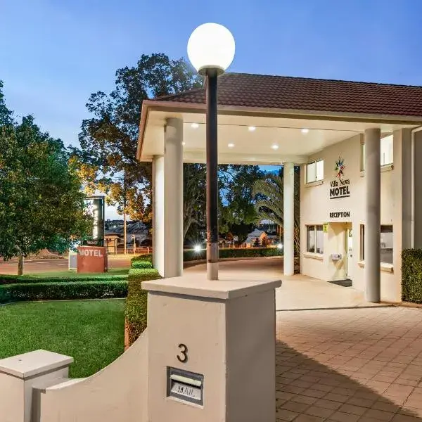 Villa Nova Motel to Brisbane Airport (BNE) premium and luxurious chauffeur service