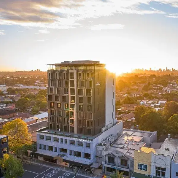 Crowne Plaza Sydney Burwood by IHG to Sydney Airport (SYD) premium and luxurious chauffeur service