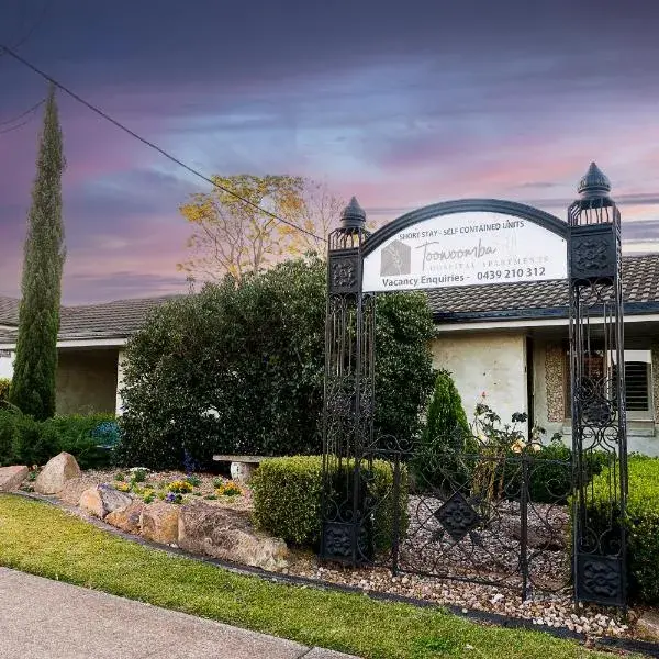 Toowoomba Hospital Apartments to Brisbane Airport (BNE) premium and luxurious chauffeur service