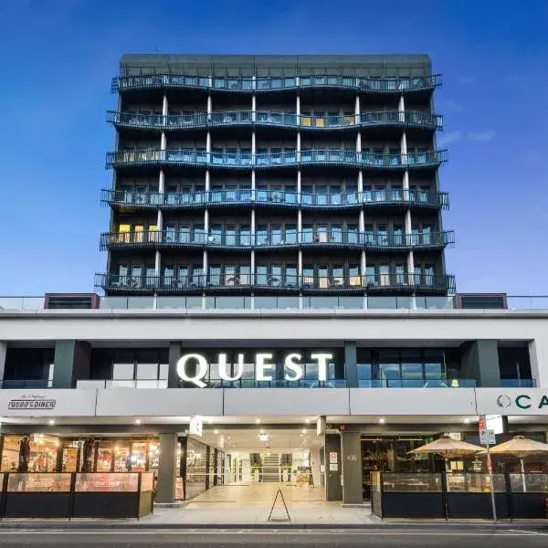 Quest Frankston on the Bay to Melbourne Airport premium and luxurious chauffeur service