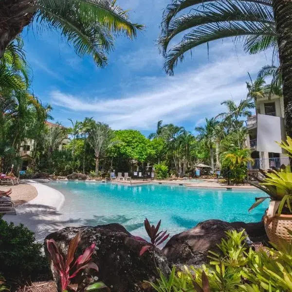 Sanctuary Lake Apartments to Brisbane Airport (BNE) premium and luxurious chauffeur service