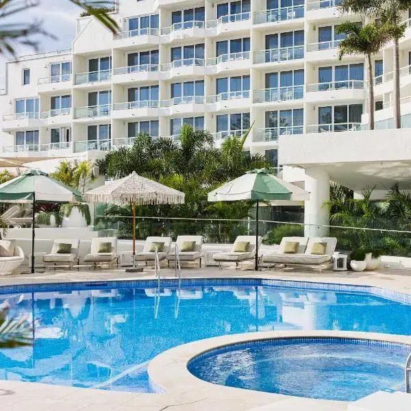 Novotel Sydney Brighton Beach to Sydney Airport (SYD) premium and luxurious chauffeur service
