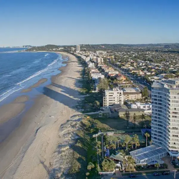 19th Avenue on the Beach to Brisbane Airport (BNE) premium and luxurious chauffeur service
