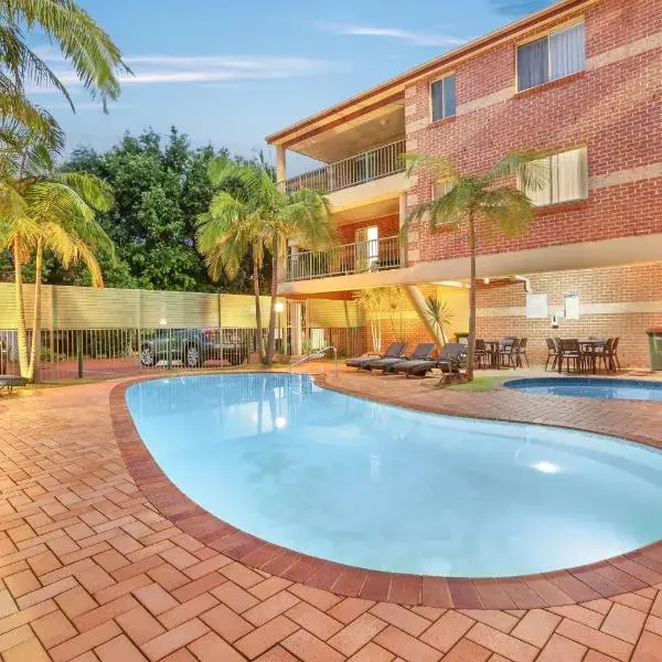 Terralong Terrace Apartments to Sydney Airport (SYD) premium and luxurious chauffeur service
