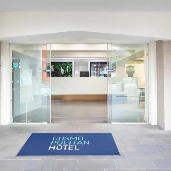 Cosmopolitan Hotel and Apartments to Melbourne Airport premium and luxurious chauffeur service