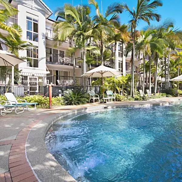 Blue Waters Apartments to Brisbane Airport (BNE) premium and luxurious chauffeur service