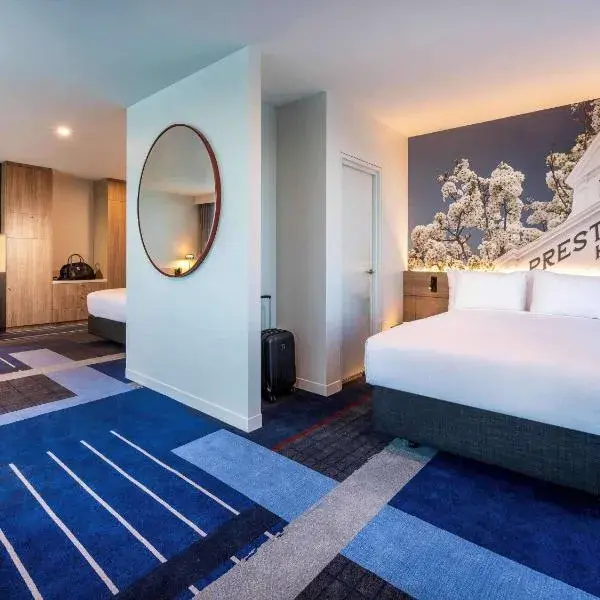 Novotel Melbourne Preston to Melbourne Airport premium and luxurious chauffeur service