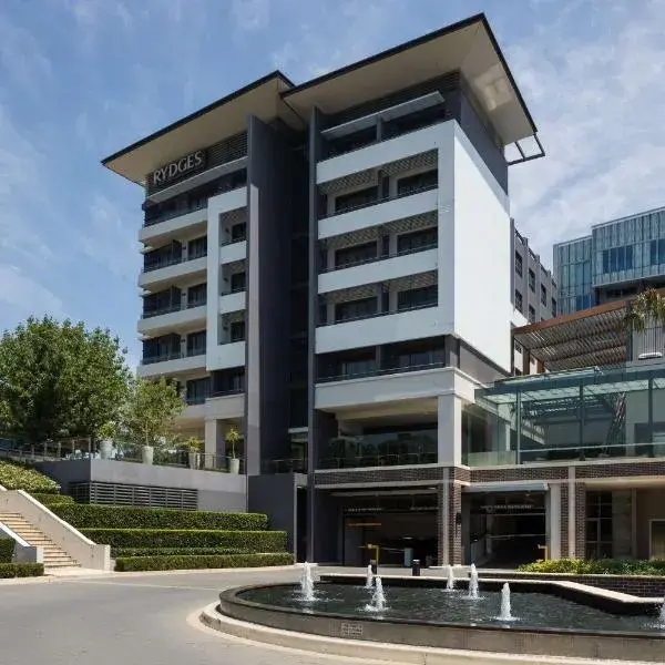 Rydges Campbelltown to Sydney Airport (SYD) premium and luxurious chauffeur service
