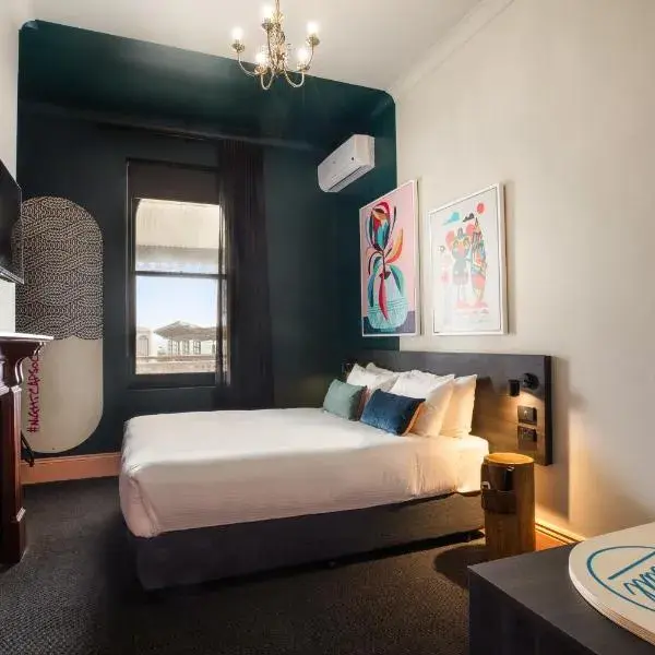 Ramsgate Hotel by Nightcap Social to Adelaide Airport (ADL) premium and luxurious chauffeur service