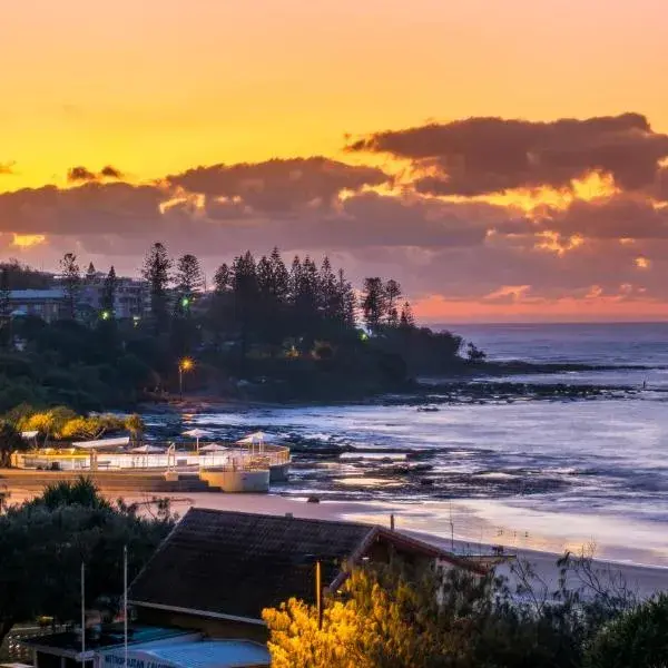 Capeview Apartments - Right on Kings Beach to Brisbane Airport (BNE) premium and luxurious chauffeur service