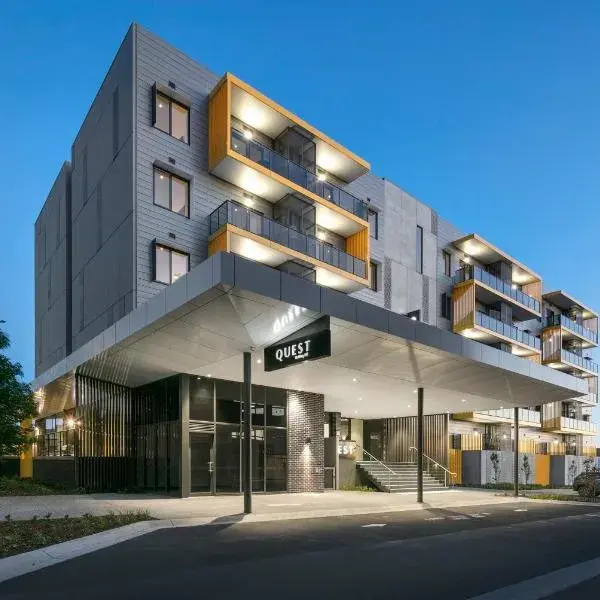 Quest Notting Hill to Melbourne Airport premium and luxurious chauffeur service