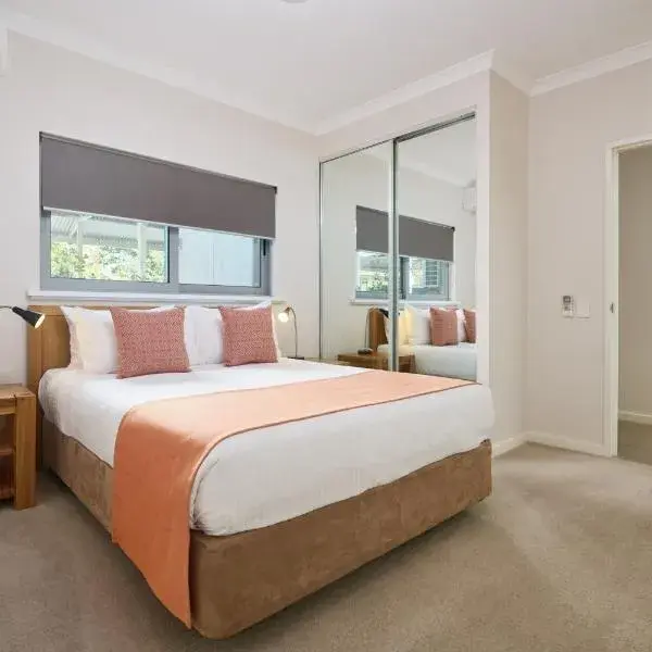 Airport Apartments by Vetroblu to Perth Airport (PER) premium and luxurious chauffeur service