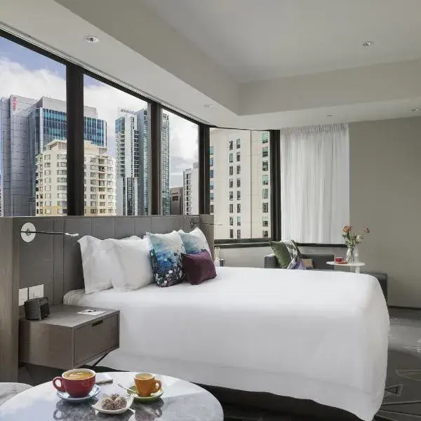 Capri by Fraser Brisbane to Brisbane Airport (BNE) premium and luxurious chauffeur service