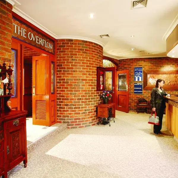 Hotel Bruce County to Melbourne Airport premium and luxurious chauffeur service