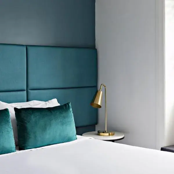 Avoca Randwick by Sydney Lodges to Sydney Airport (SYD) premium and luxurious chauffeur service