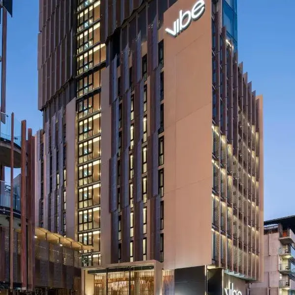 Vibe Hotel Adelaide to Adelaide Airport (ADL) premium and luxurious chauffeur service