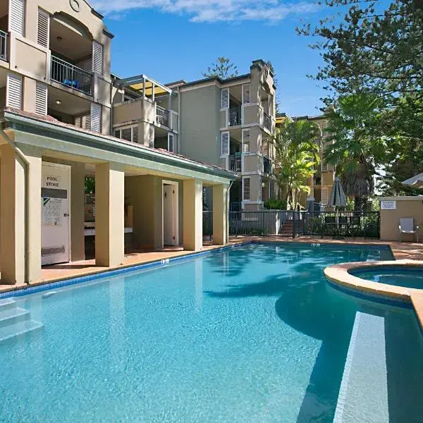 Beaches On Wave Street to Brisbane Airport (BNE) premium and luxurious chauffeur service