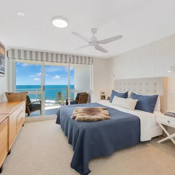 Mandolin Beachfront Resort to Brisbane Airport (BNE) premium and luxurious chauffeur service