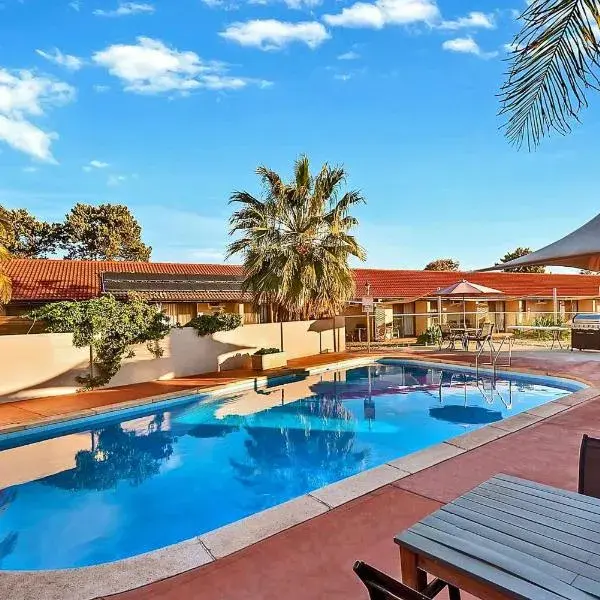 Comfort Inn Whyalla to Adelaide Airport (ADL) premium and luxurious chauffeur service