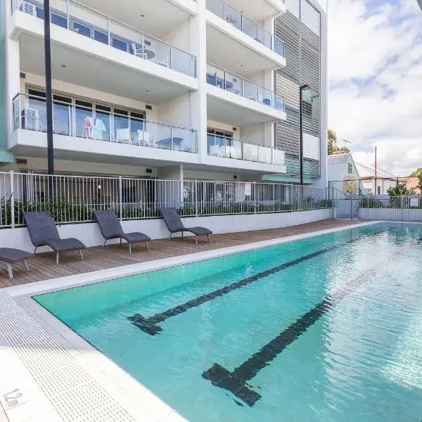 Gallery Serviced Apartments to Perth Airport (PER) premium and luxurious chauffeur service