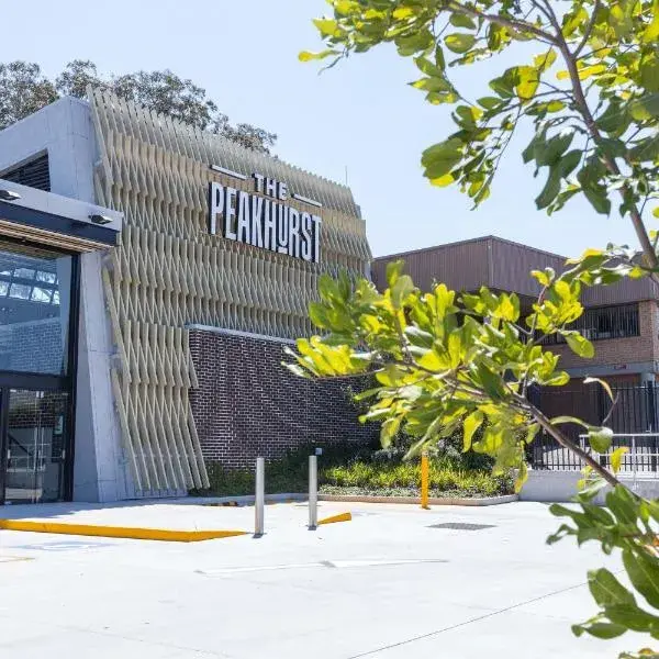 The Peakhurst to Sydney Airport (SYD) premium and luxurious chauffeur service