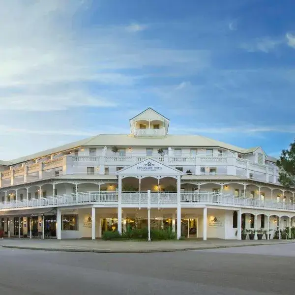 Esplanade Hotel Fremantle - by Rydges to Perth Airport (PER) premium and luxurious chauffeur service