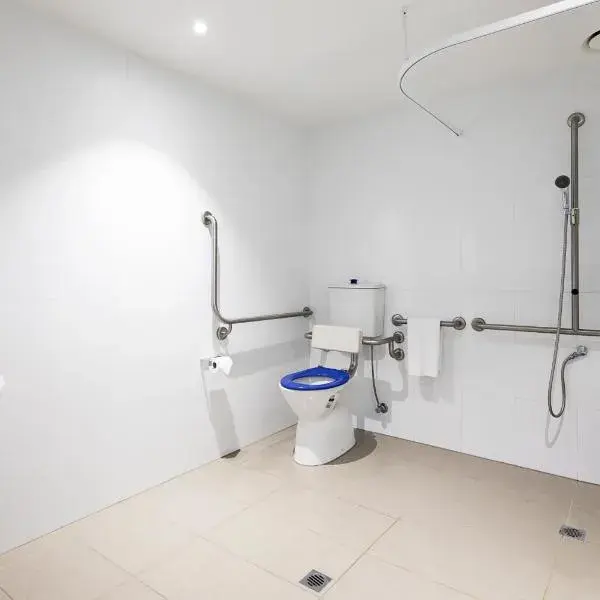 RNR Serviced Apartments North Melbourne to Melbourne Airport premium and luxurious chauffeur service