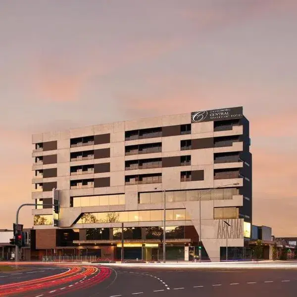 Dandenong Central Apartments Official to Melbourne Airport premium and luxurious chauffeur service