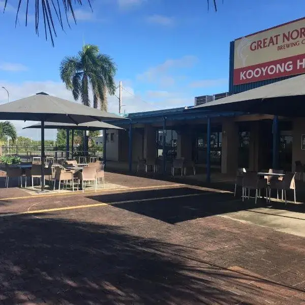Kooyong Hotel to Brisbane Airport (BNE) premium and luxurious chauffeur service