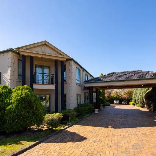 Gateway on Monash to Melbourne Airport premium and luxurious chauffeur service