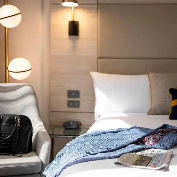 Novotel Sydney Parramatta to Sydney Airport (SYD) premium and luxurious chauffeur service