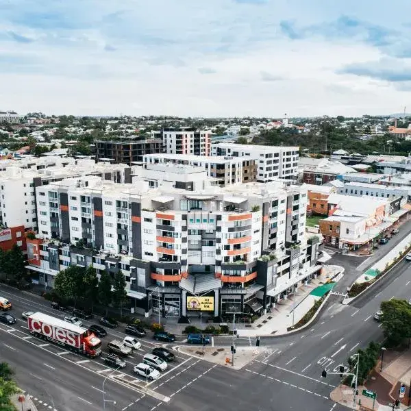 Gabba Central Apartments to Brisbane Airport (BNE) premium and luxurious chauffeur service