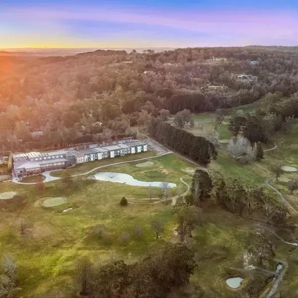 Park Proxi Gibraltar Bowral to Sydney Airport (SYD) premium and luxurious chauffeur service