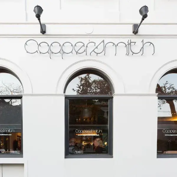 Coppersmith Hotel to Melbourne Airport premium and luxurious chauffeur service