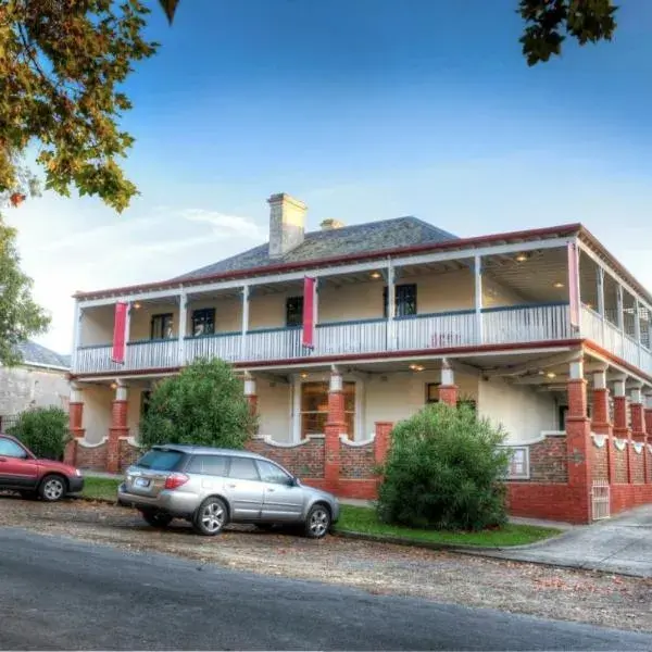 Athelstane Hotel to Melbourne Airport premium and luxurious chauffeur service