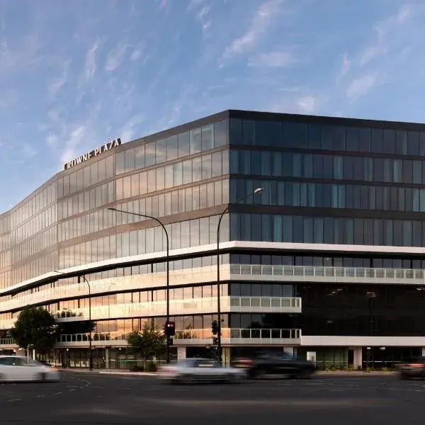 Crowne Plaza Adelaide Mawson Lakes by IHG to Adelaide Airport (ADL) premium and luxurious chauffeur service