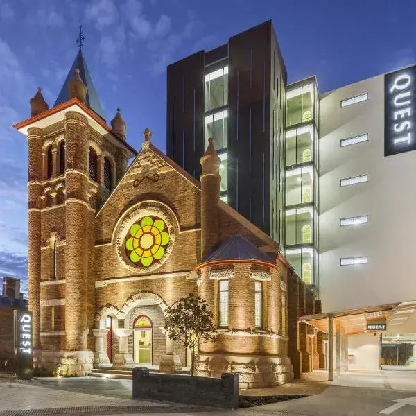 Quest Toowoomba to Brisbane Airport (BNE) premium and luxurious chauffeur service