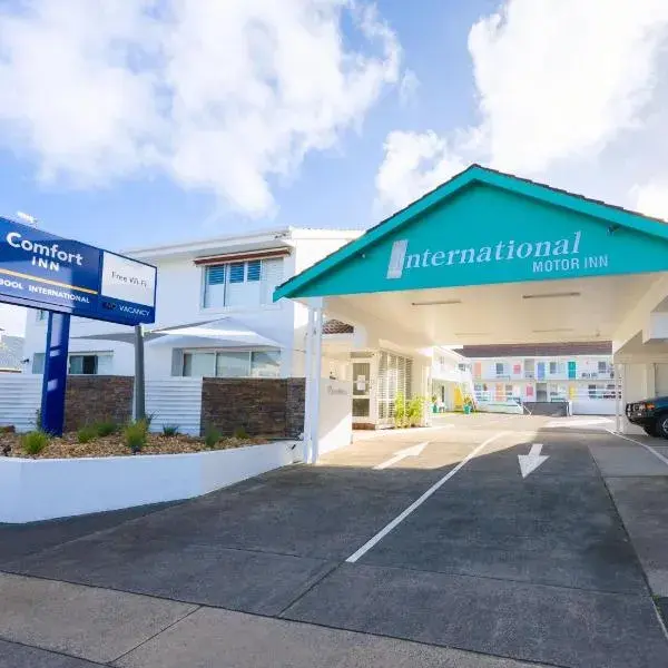 Comfort Inn Warrnambool International to Melbourne Airport premium and luxurious chauffeur service