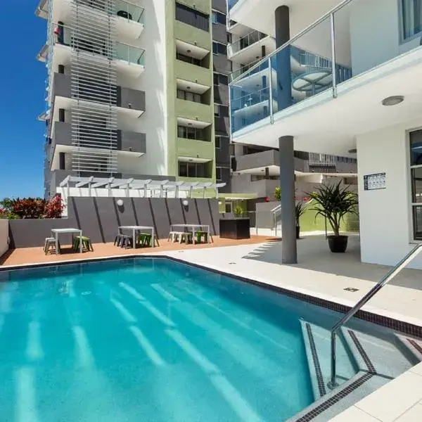 Quest Breakfast Creek to Brisbane Airport (BNE) premium and luxurious chauffeur service
