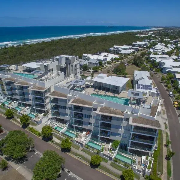 White Shells Luxury Apartments Marcoola to Brisbane Airport (BNE) premium and luxurious chauffeur service