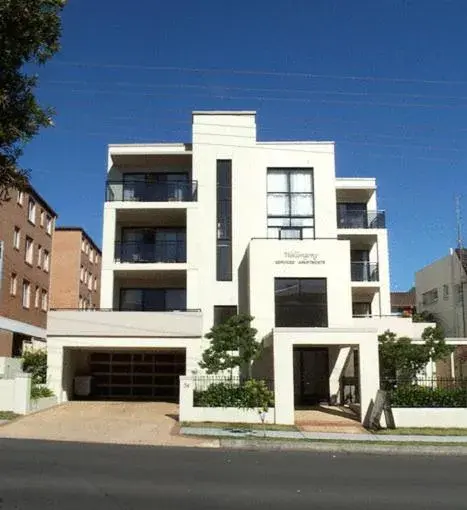 Wollongong Serviced Apartments to Sydney Airport (SYD) premium and luxurious chauffeur service