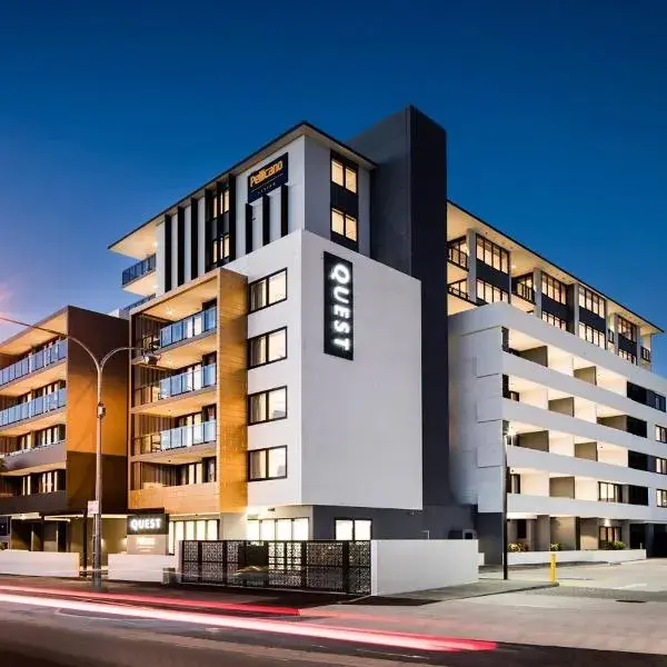 Quest Robina to Brisbane Airport (BNE) premium and luxurious chauffeur service