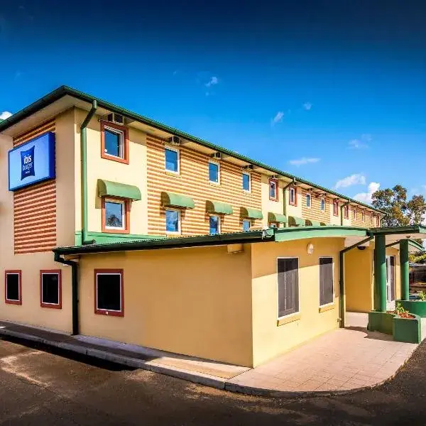 Ibis Budget - Casula Liverpool to Sydney Airport (SYD) premium and luxurious chauffeur service